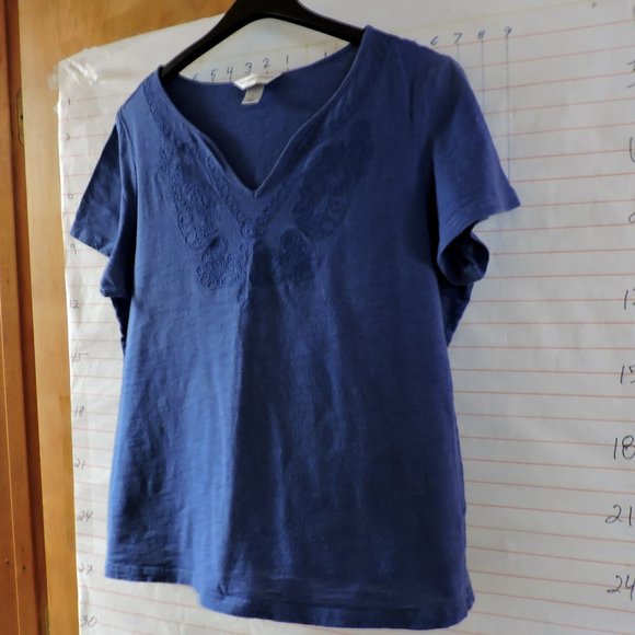 CHRISTOPHER & BANKS woman's embroidered neck Tee plus sz XL blue - Picture 9 of 9